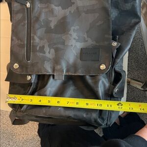 DUCHAMP LONDON Black camo Men's Backpack! Versatile with lots of pockets.